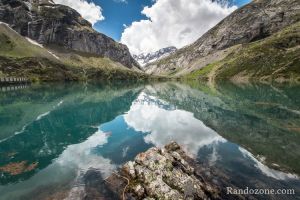 Pyrénées : Reflets dans le lac des Gloriettes