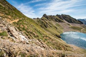 Sentier qui arrive du col de Sencours