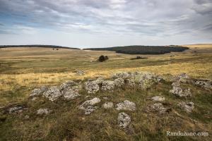 Paysage d'Aubrac sous les nuages
