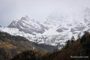 Le pic Rouge de Pailla est sous les nuages