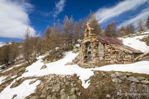 Chapelle Notre Dame des Monts au lac d'Allos