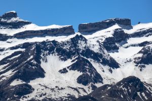 Vue sur la brche de Roland, depuis le pic de Bergons
