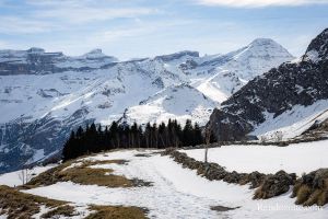 Casque du Marbor et pic du Taillon depuis le plateau de Saugu