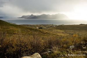 Vue sur la mer depuis la monte sur la piste