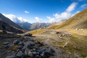 Le col de Boucharo et le versant espagnol en arri&egrave;re plan