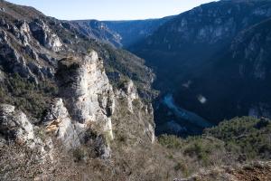 Les formations rocheuses sont vraiment superbes pendant la randonnée