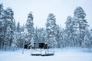 Un abri de jour en deux parties en Finlande