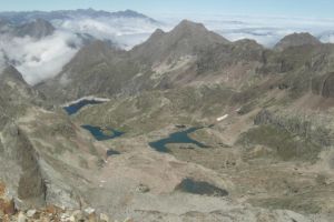 Lacs depuis le sommet du pic des Gourgs Blancs
