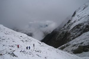 Chemain decendant a l'Hospice de France du Refuge
