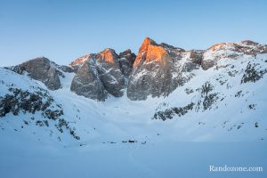 Raquettes  neige au refuge des Oulettes de Gaube