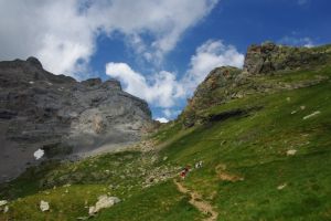 Hourquette d'Alans depuis le cirque d'Estaub