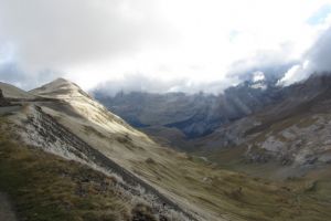 Pic de Tentes depuis la route qui monte  Boucharo