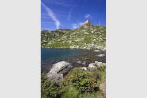 Refuge depuis le lac de la Glre