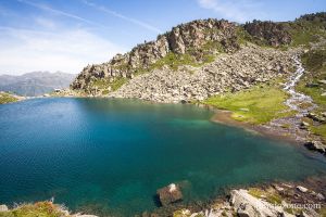 Au dessus du lac de la Glre