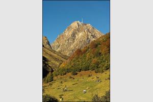 Pic du Midi de Bigorre en automne