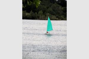 Voile sur le Lac de Pareloup