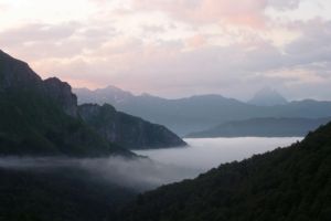 Pic du Midi d'Ossau et mer du nuages