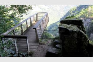 Promontoire pour voir la cascade du saut du chien