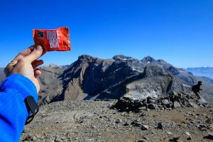 Mulebar au sommet du Casque du Marbor en face du Massif du Mont Perdu