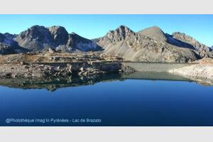 Reflet dans le lac de Brazato