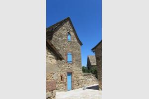 Dans les ruelles de Sainte Radegonde, beau village Aveyronnais