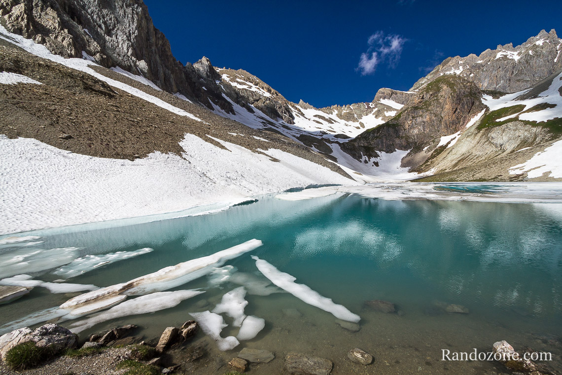 Lac des Braudes et quelques glaons