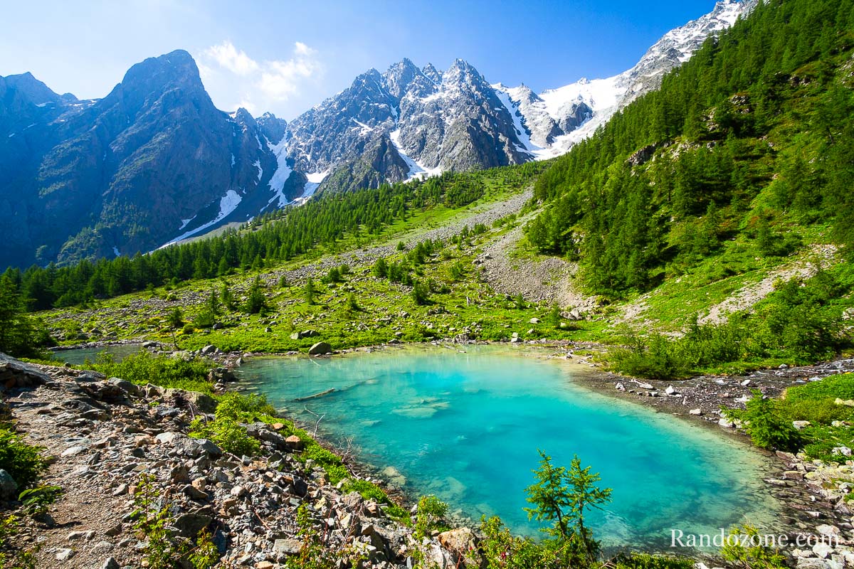 Au dessus du lac de la Douche