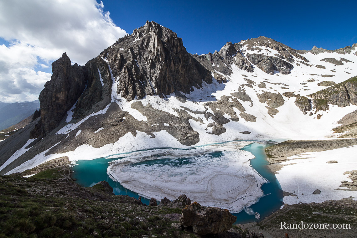 On domine le lac des Braudes