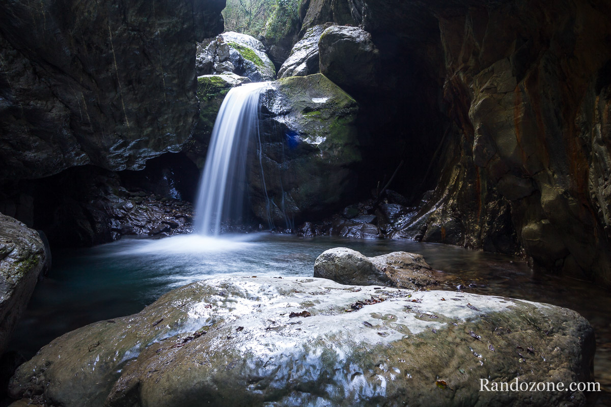 Cascade dans les gorges de Kakuetta