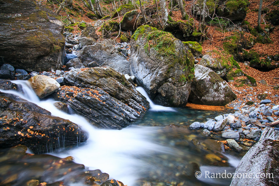 Jolie cascade dans les Hautes-Pyrnes