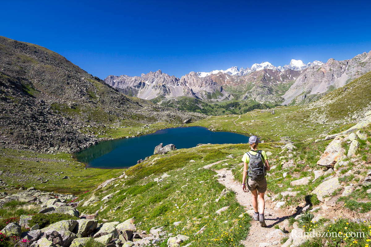 Descente vers le lac du Serpent