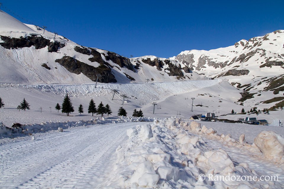 Beaucoup de neige ds le parking