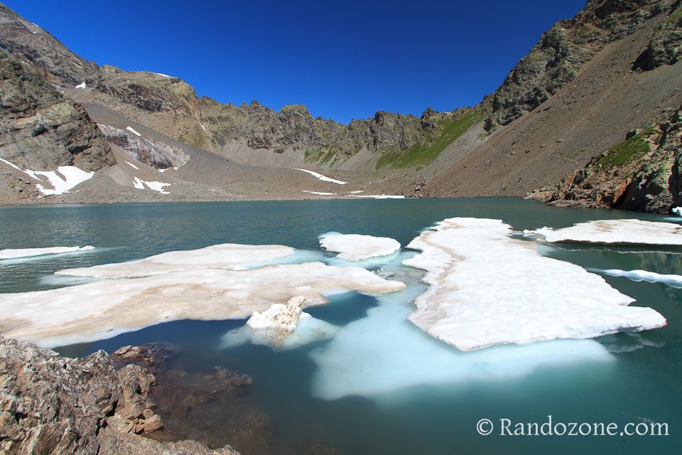 Lac de l'Eychauda et col des Grangettes