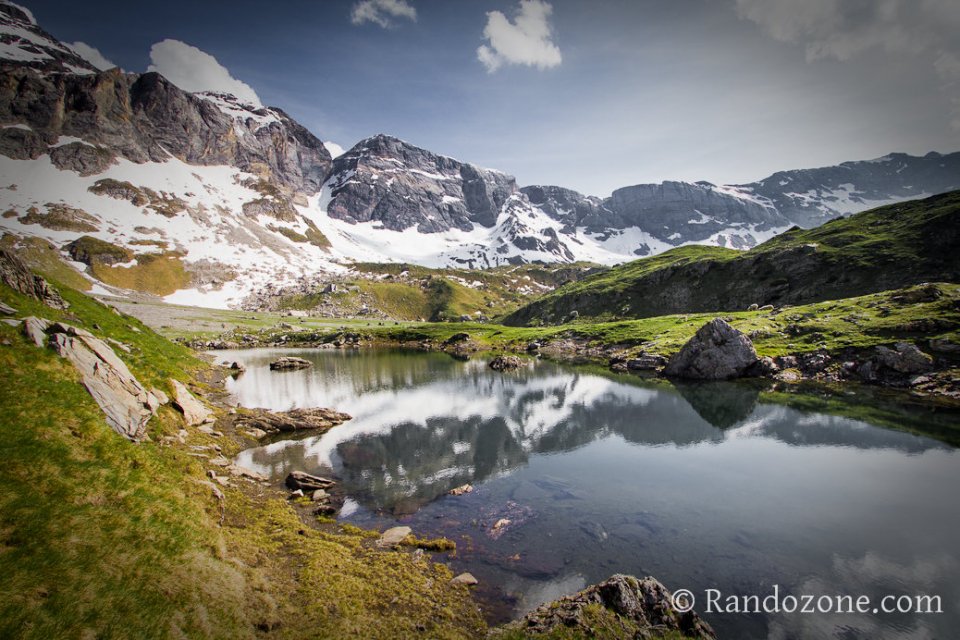 Lac des Aires et cirque de Troumouse