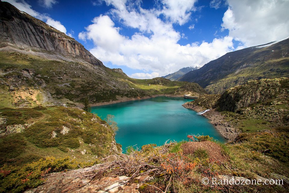 Randonnées dans les Pyrénées : De belles couleurs au lac des Gloriettes en Bigorre