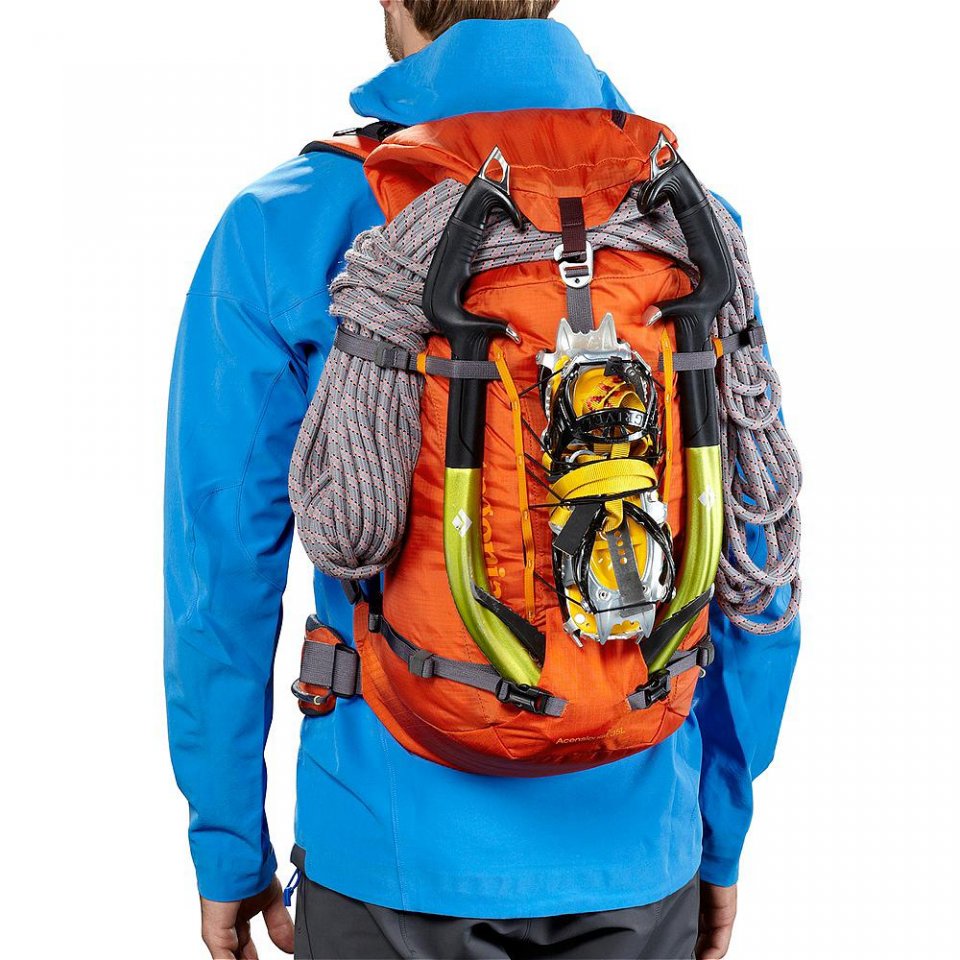Patagonia Ascensionist Pack 35L rempli