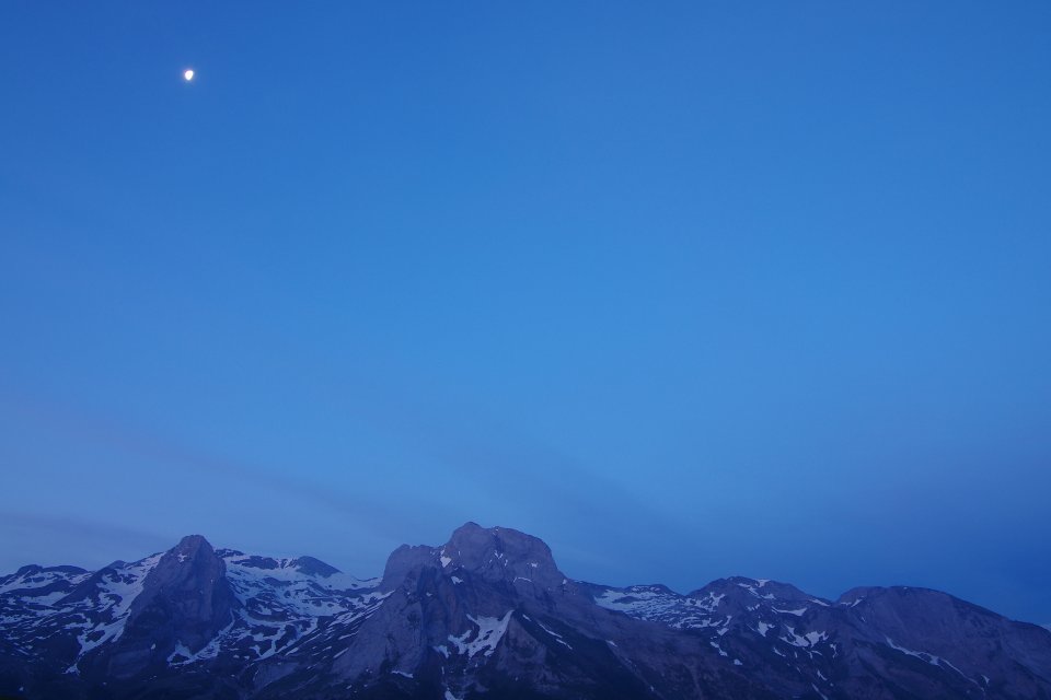 Pic de Ger et lune au levant