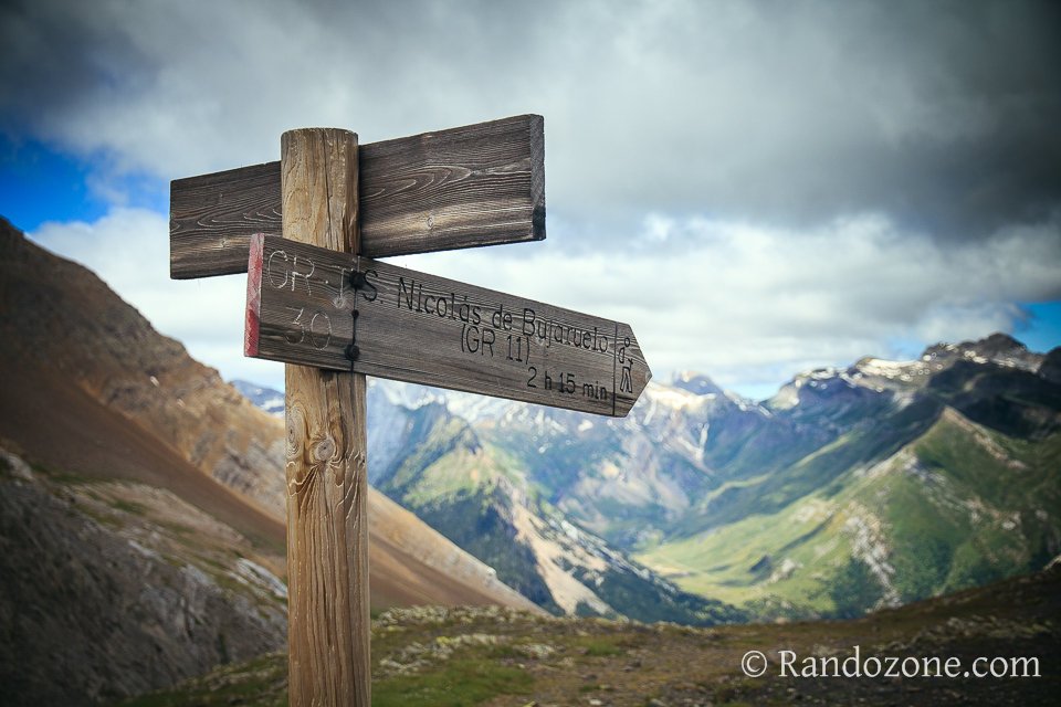 Panneaux du port de Boucharo Panneaux du port de Boucharo