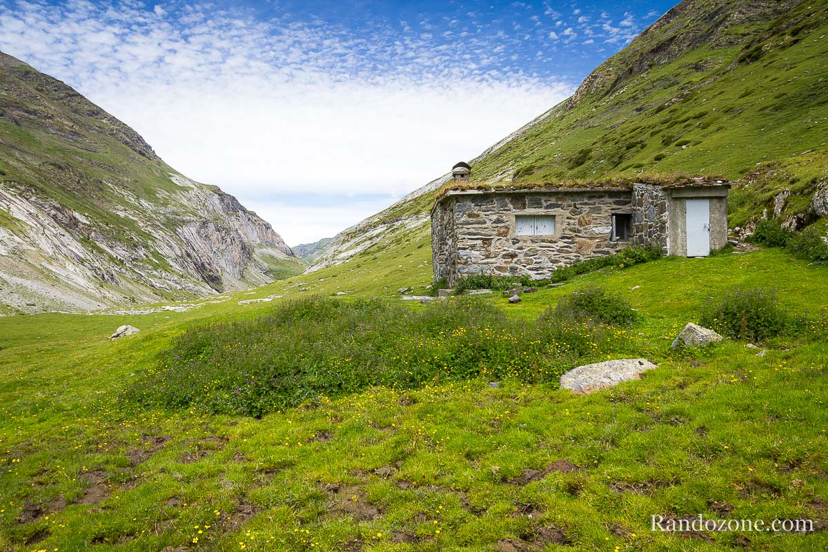 Passage  la cabane d'Estaub