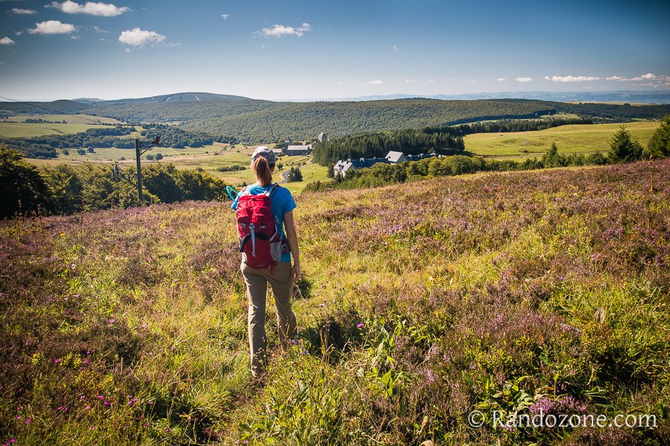 Beau point de vue sur le village d'Aubrac