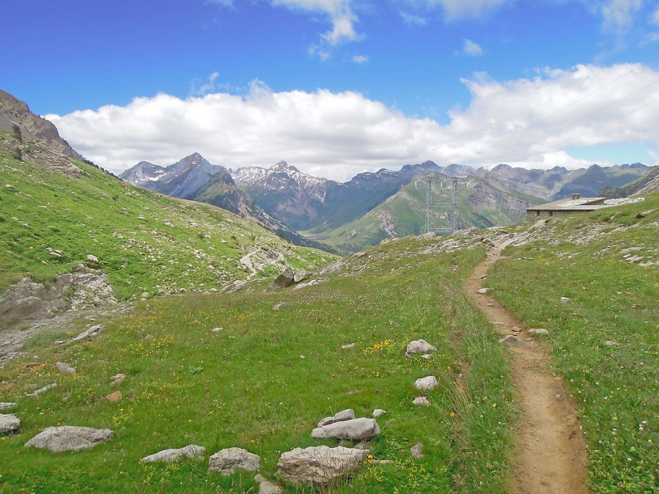Descente depuis le Col de Boucharo