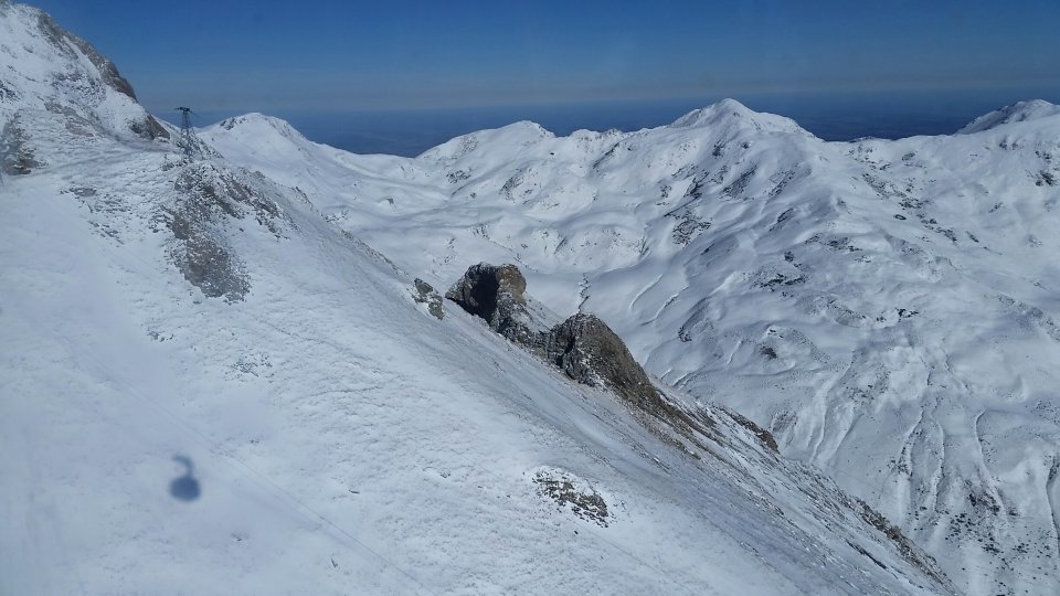 Vue sur les sommets depuis le tlphrique
