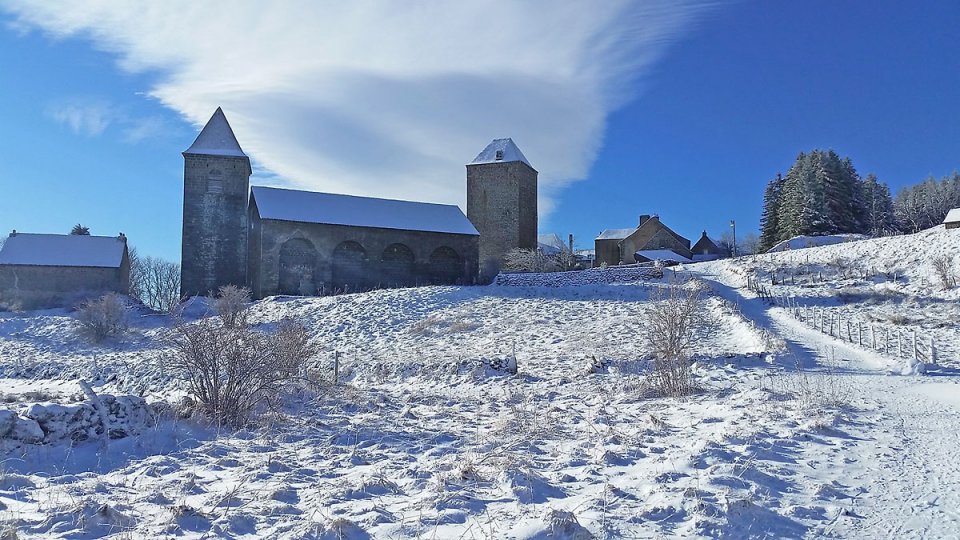 Domerie d'Aubrac enneige