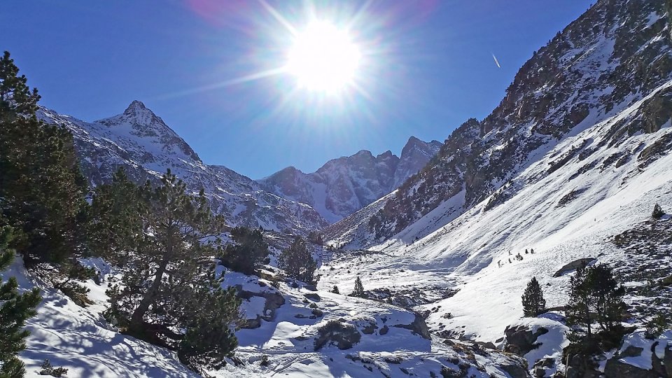 Soleil et neige dans la Valle de Gaube