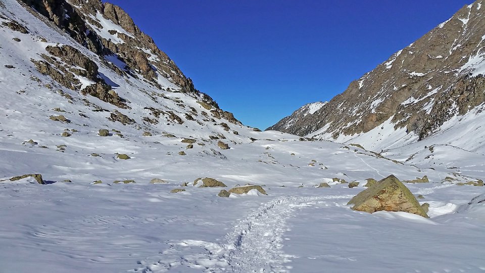 Descente en direction du lac