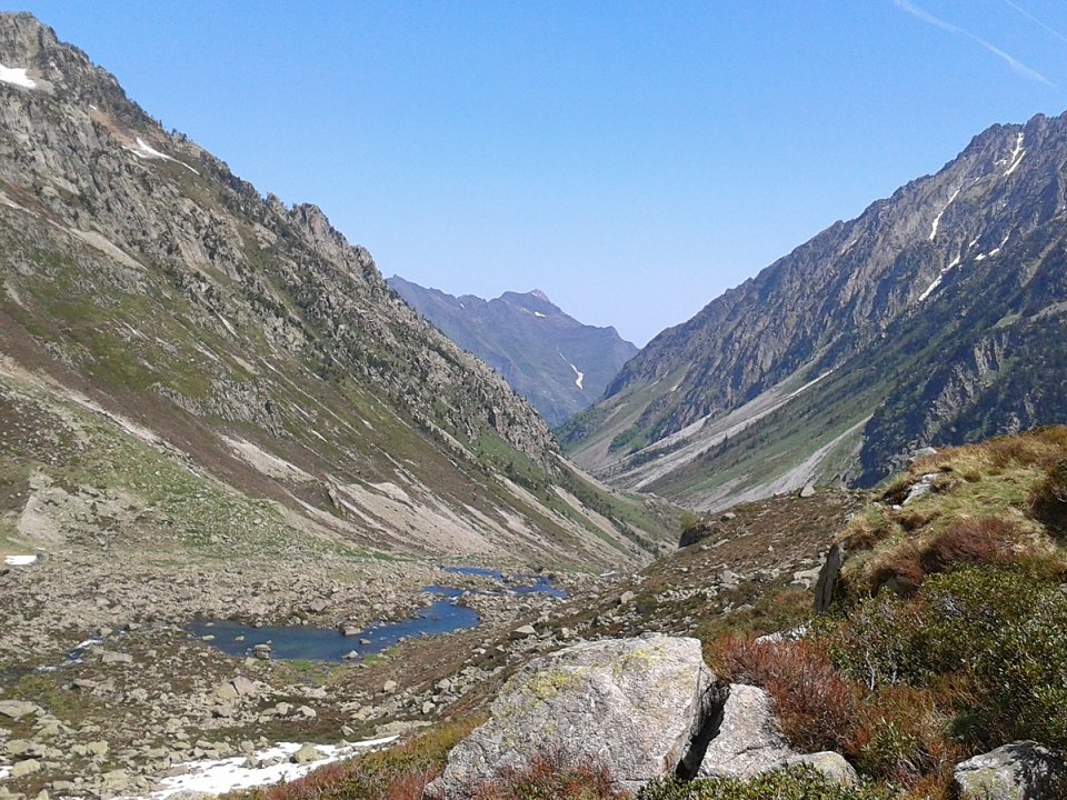 Sur la rando du Tour des lacs, dpart du lac d'Estaing