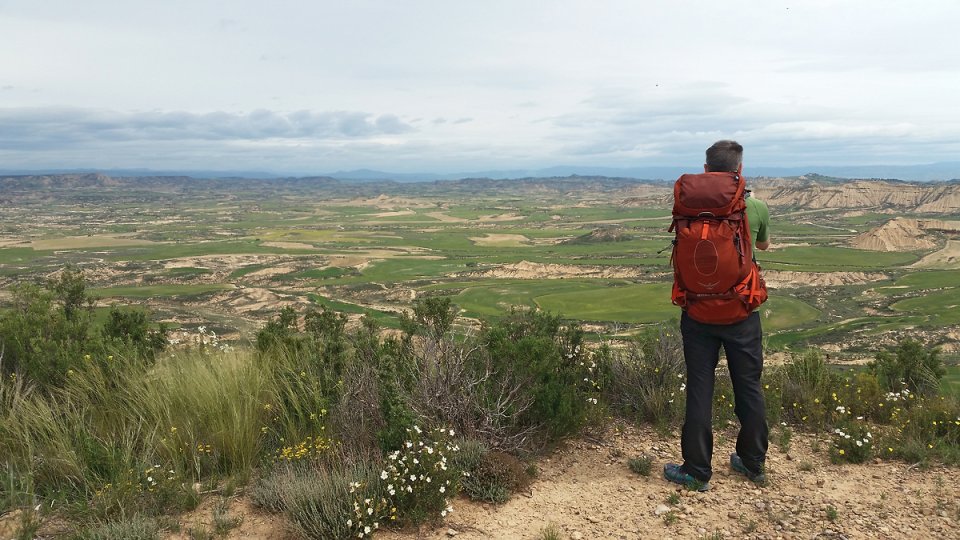 On surplombe le desert, avec vue imprenable !