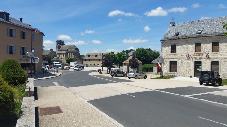 D�part de la randonn�e � Fournels