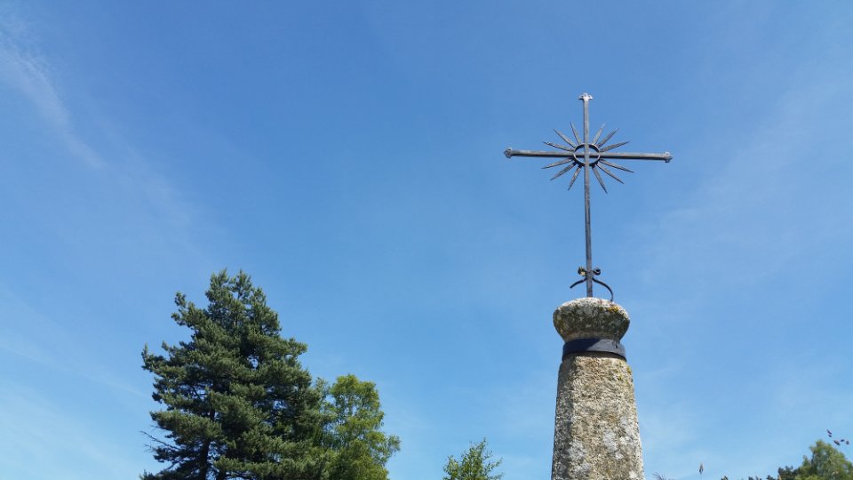 Croix le long du chemin