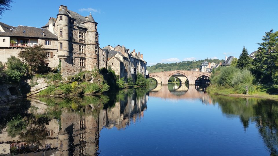 Pont Vieux et Vieux Palais  Espalion